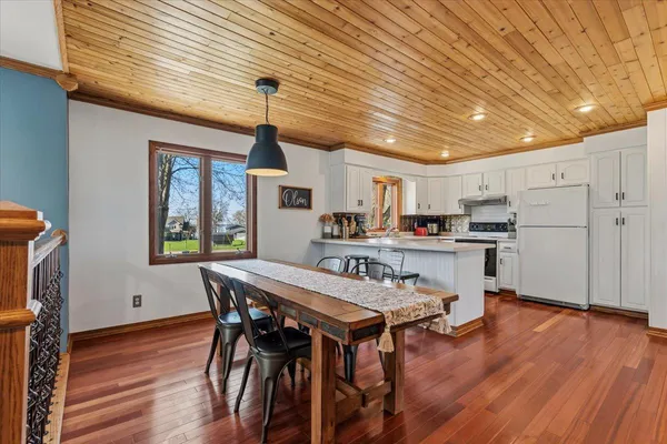 $345,000 | 11854 North Shore Drive, Spicer, MN 56288