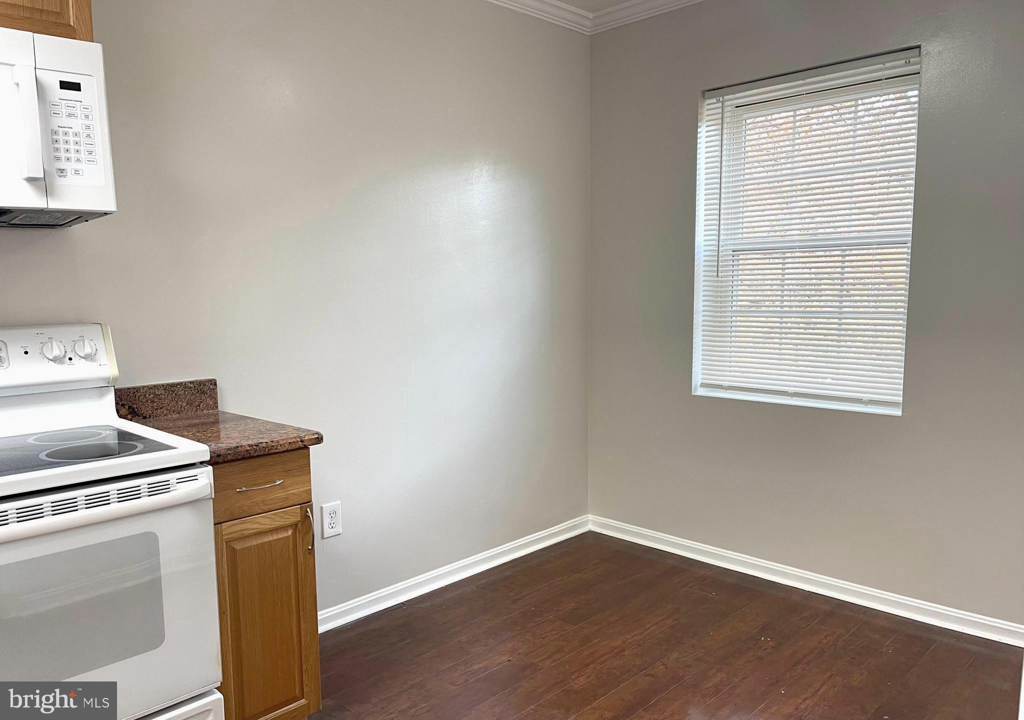 1802 Key Boulevard Arlington, VA 22201 - Photo 9 of 12 Kitchen
