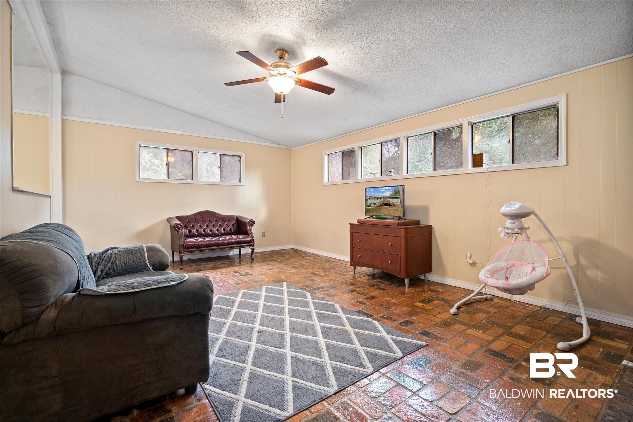 5870 Magnolia Road Theodore, AL 36582 - Photo 5 of 33
