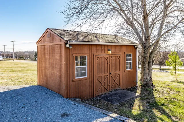 $474,900 | 415 Woodlands Drive, Gallatin, TN 37066