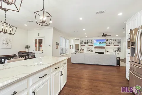$549,000 | 7836 Menlo Drive, Baton Rouge, LA 70808
