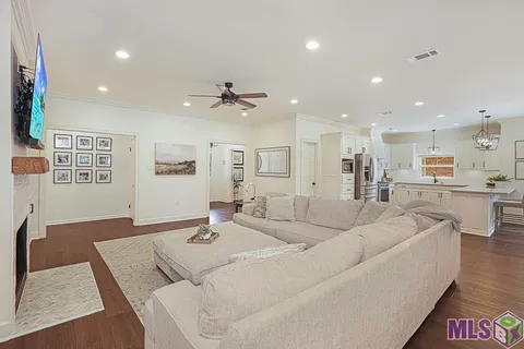 $549,000 | 7836 Menlo Drive, Baton Rouge, LA 70808