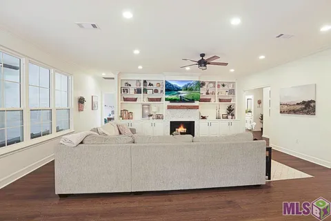 $549,000 | 7836 Menlo Drive, Baton Rouge, LA 70808