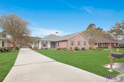 $549,000 | 7836 Menlo Drive, Baton Rouge, LA 70808