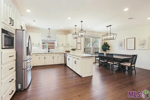 $549,000 | 7836 Menlo Drive, Baton Rouge, LA 70808