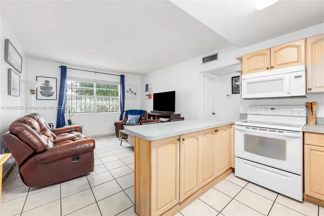 $215,000 | 747 Northwest 13th Avenue, Unit 3, Miami, FL 33125