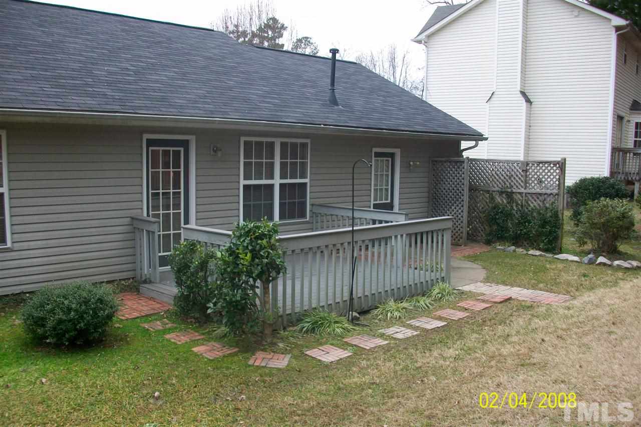 Enjoy entertaining in your nice, private back yard and grilling on brick grill patio.