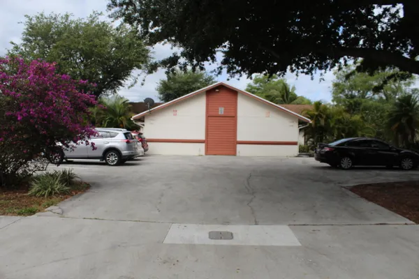 $2,500 | 1509 Hawthorne Place, Wellington, FL 33414