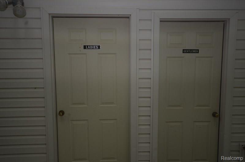 375 Washington Road Grosse Pointe, MI 48230 - Photo 49 of 50 Garage Entry