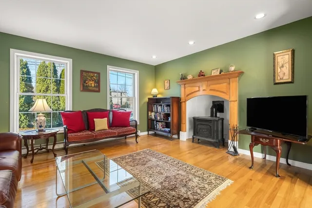 $829,900 | 303 School Street, Acton, MA 01720