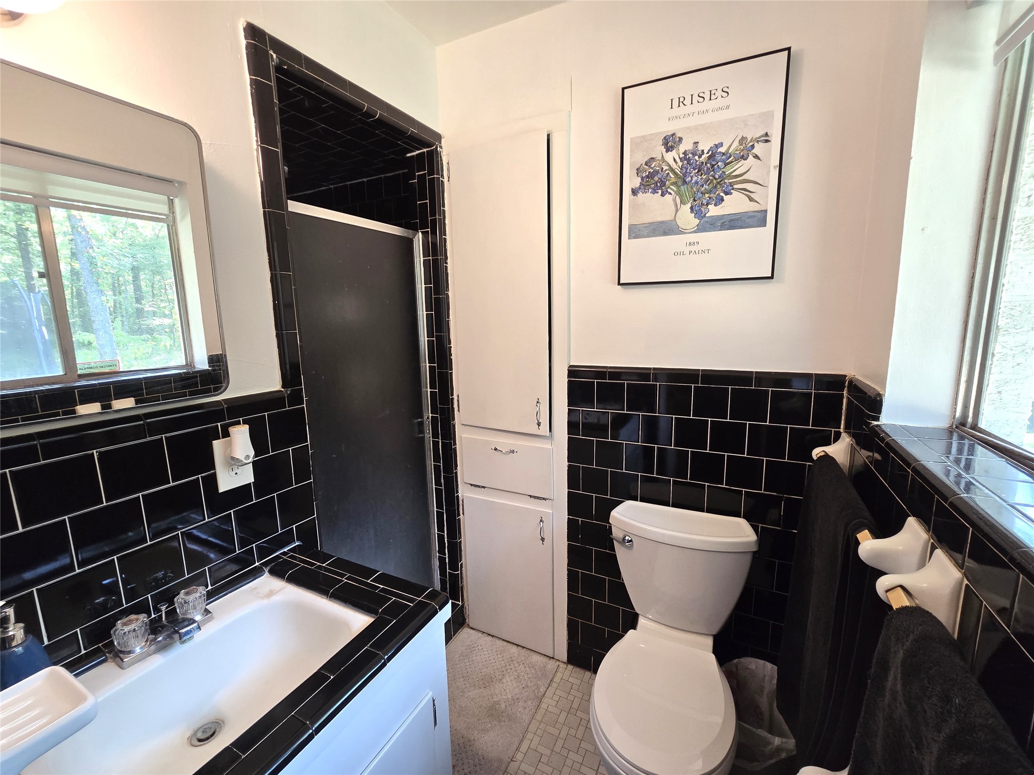2295 Harley Golden Road Huntington, TX 75949 - Photo 12 of 26 Master bath