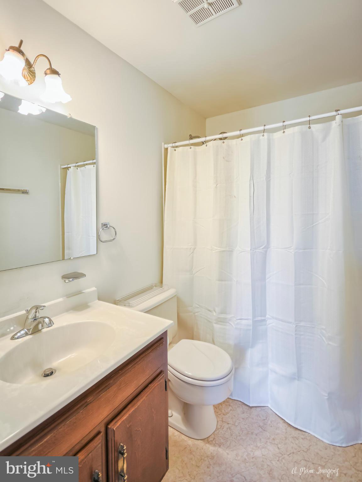 8002 Broken Reed Court Frederick, MD 21701 - Photo 25 of 30 Bath