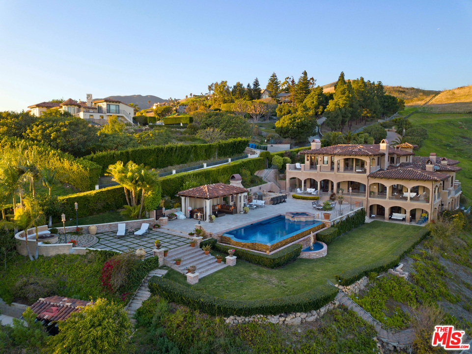 6254 Porterdale Drive Malibu, CA 90265 - Photo 1 of 40