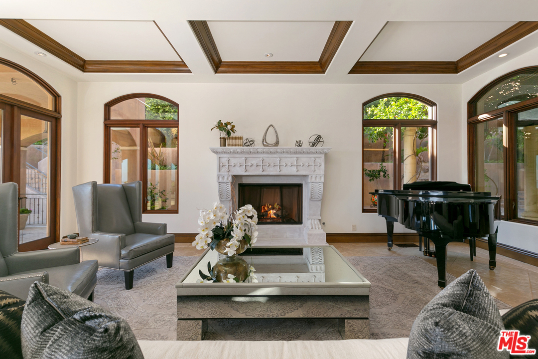 6254 Porterdale Drive Malibu, CA 90265 - Photo 11 of 40