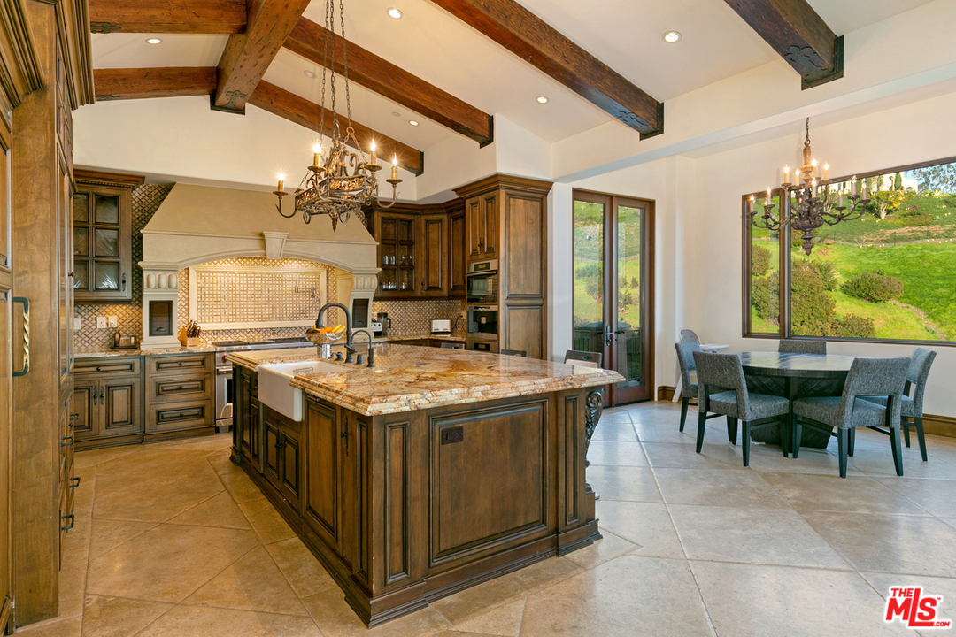 6254 Porterdale Drive Malibu, CA 90265 - Photo 15 of 40