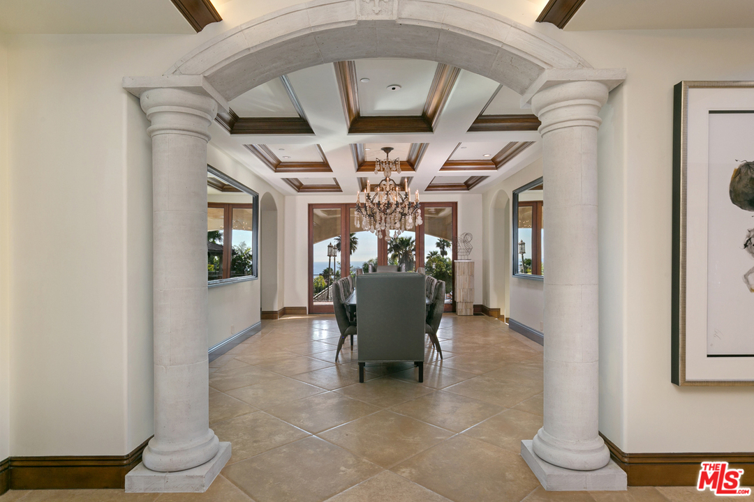 6254 Porterdale Drive Malibu, CA 90265 - Photo 17 of 40