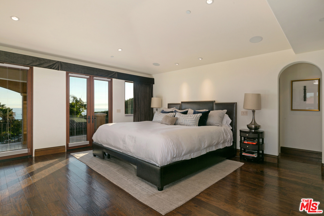 6254 Porterdale Drive Malibu, CA 90265 - Photo 25 of 40