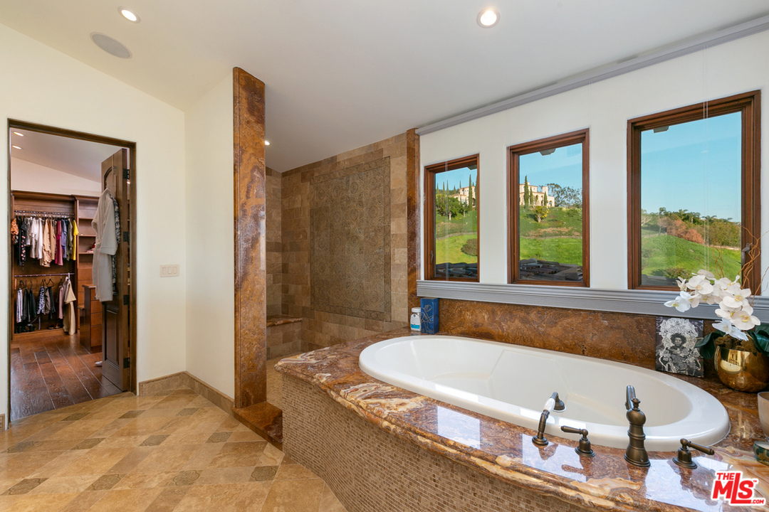 6254 Porterdale Drive Malibu, CA 90265 - Photo 27 of 40