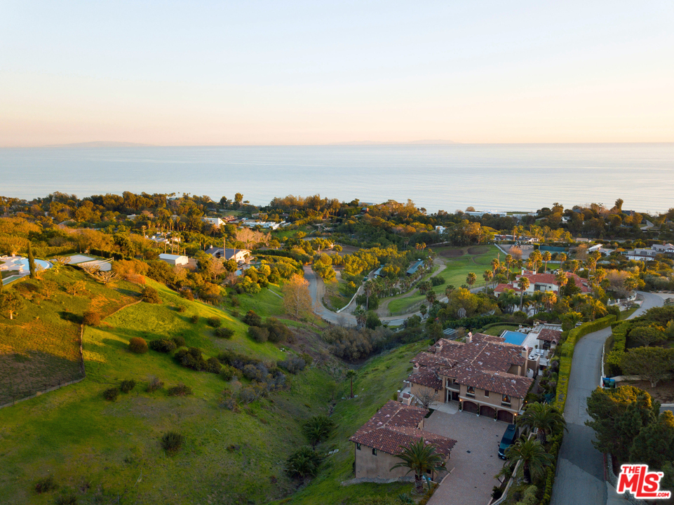6254 Porterdale Drive Malibu, CA 90265 - Photo 6 of 40
