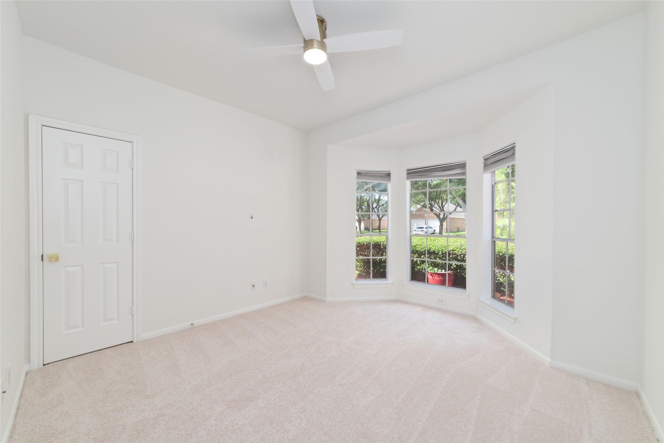 2014 Mabry Mill Road Houston, TX 77062 - Photo 8 of 27