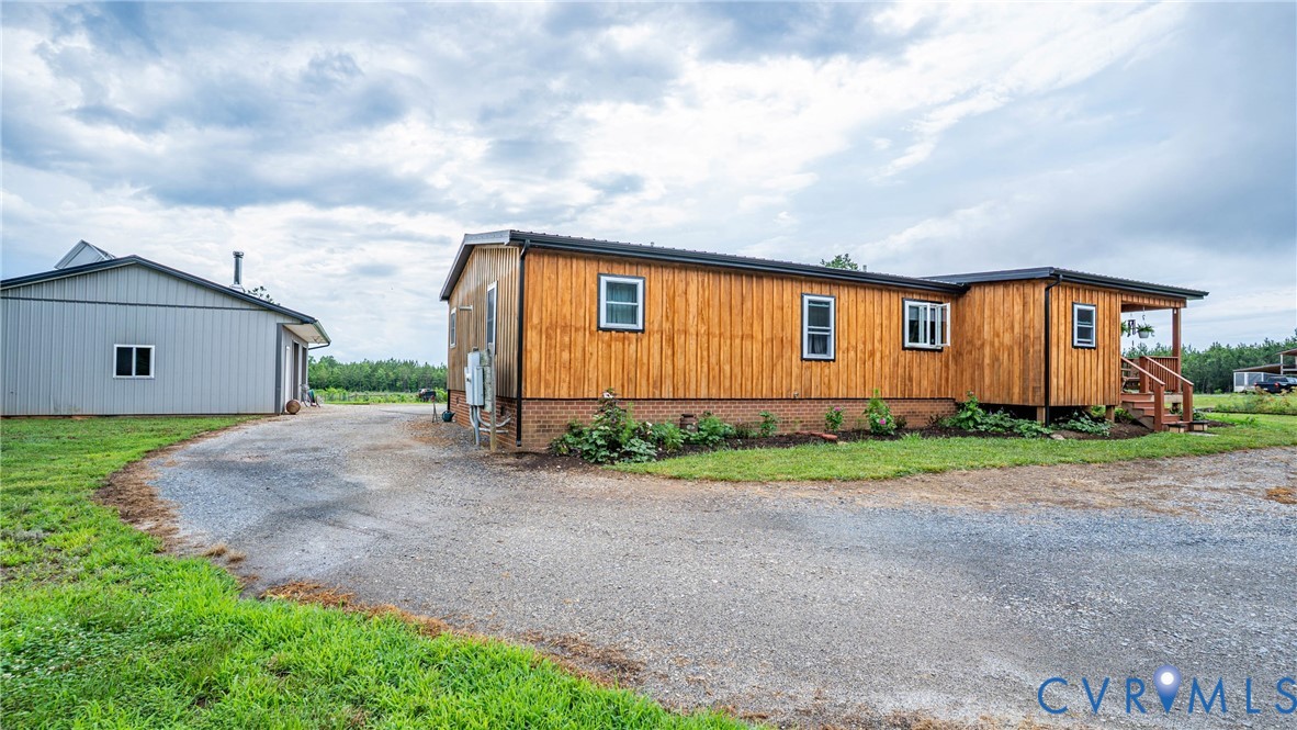 1451 Dixie Hill Road Dillwyn, VA 23936 - Photo 29 of 51