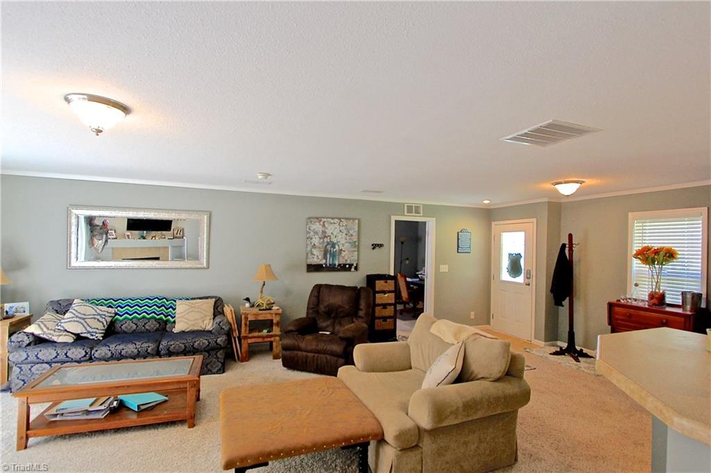 291 County Line Road Reidsville, NC 27320 - Photo 3 of 25 Gallery Image 3