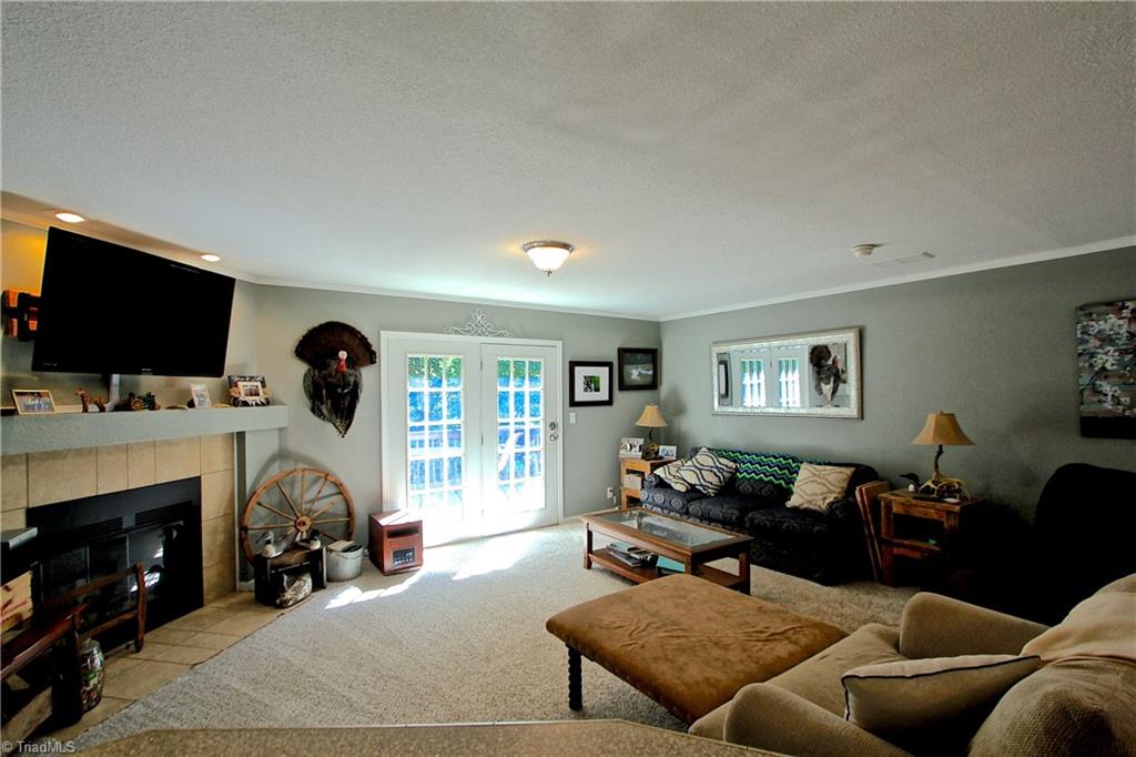 291 County Line Road Reidsville, NC 27320 - Photo 4 of 25 Gallery Image 4