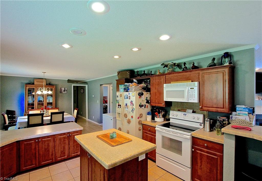 291 County Line Road Reidsville, NC 27320 - Photo 8 of 25 Gallery Image 8