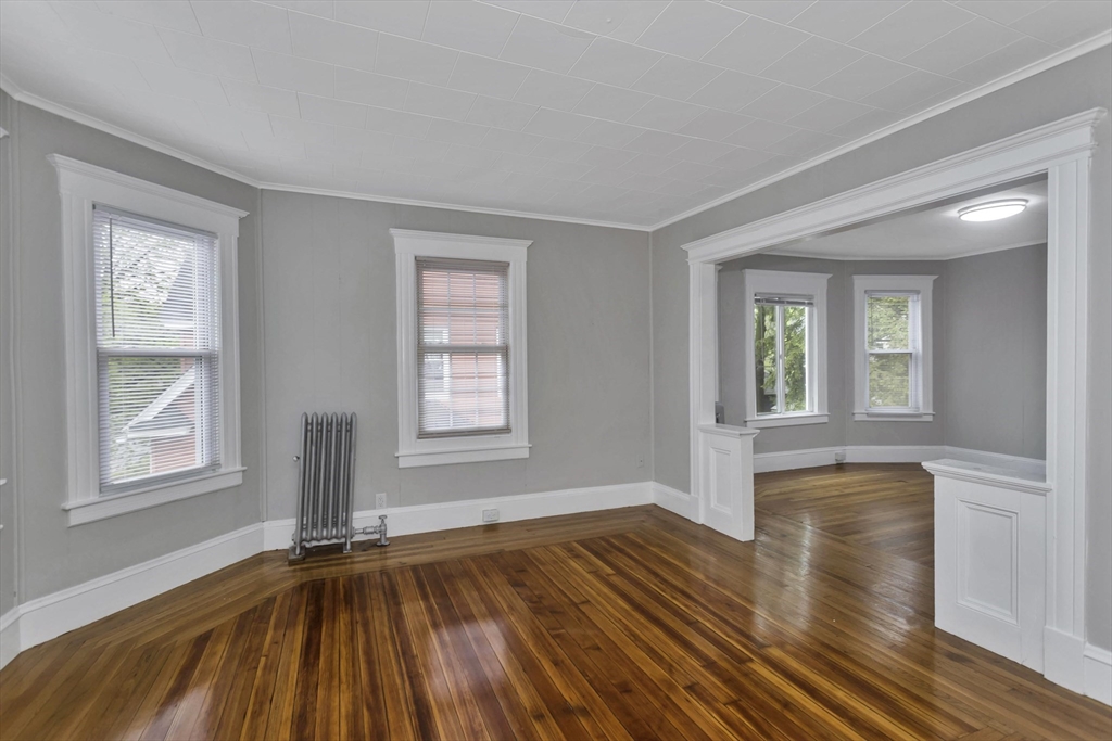 78 Whittier Street Springfield, MA 01108 - Photo 17 of 39