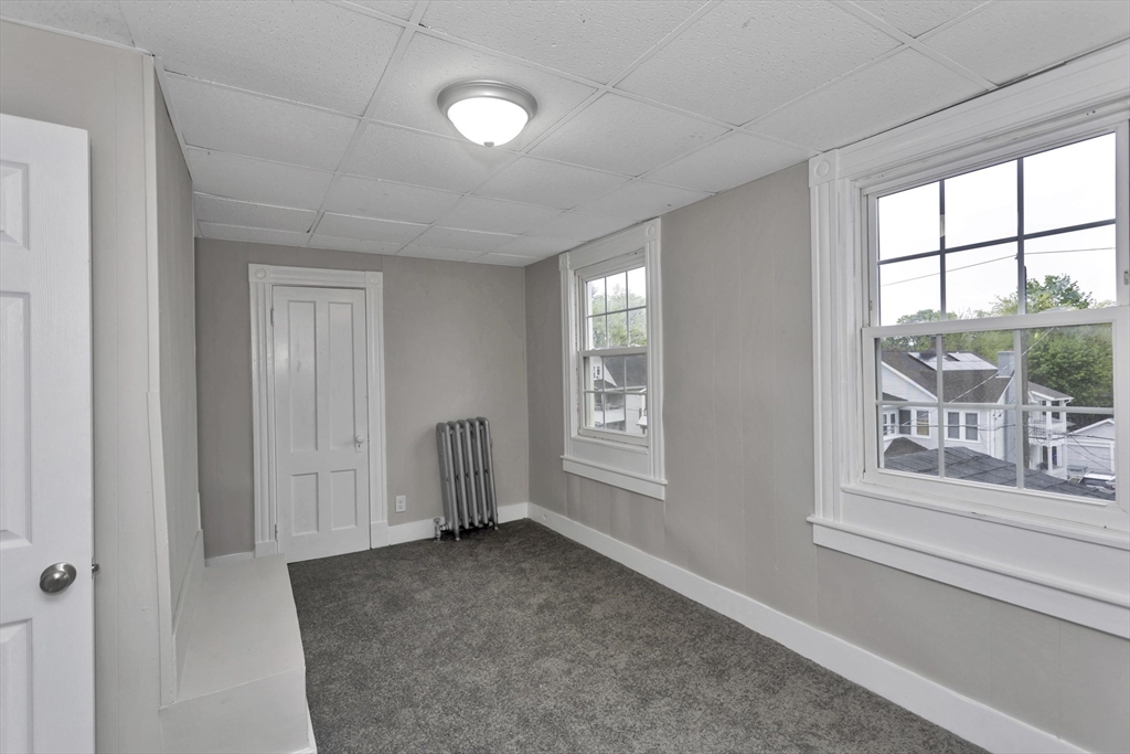 78 Whittier Street Springfield, MA 01108 - Photo 8 of 39