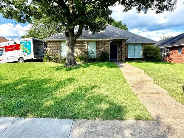$2,275 | 4232 Osborn Road, Dallas, TX 75227