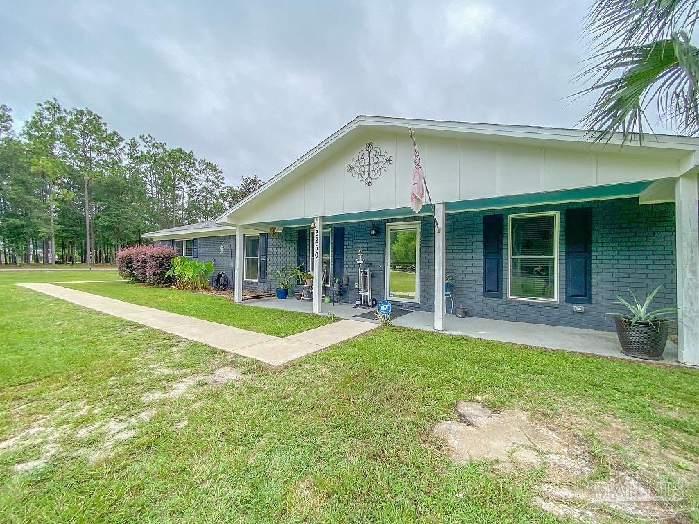 6250 Robinhood Road Milton, FL 32570 - Photo 2 of 49