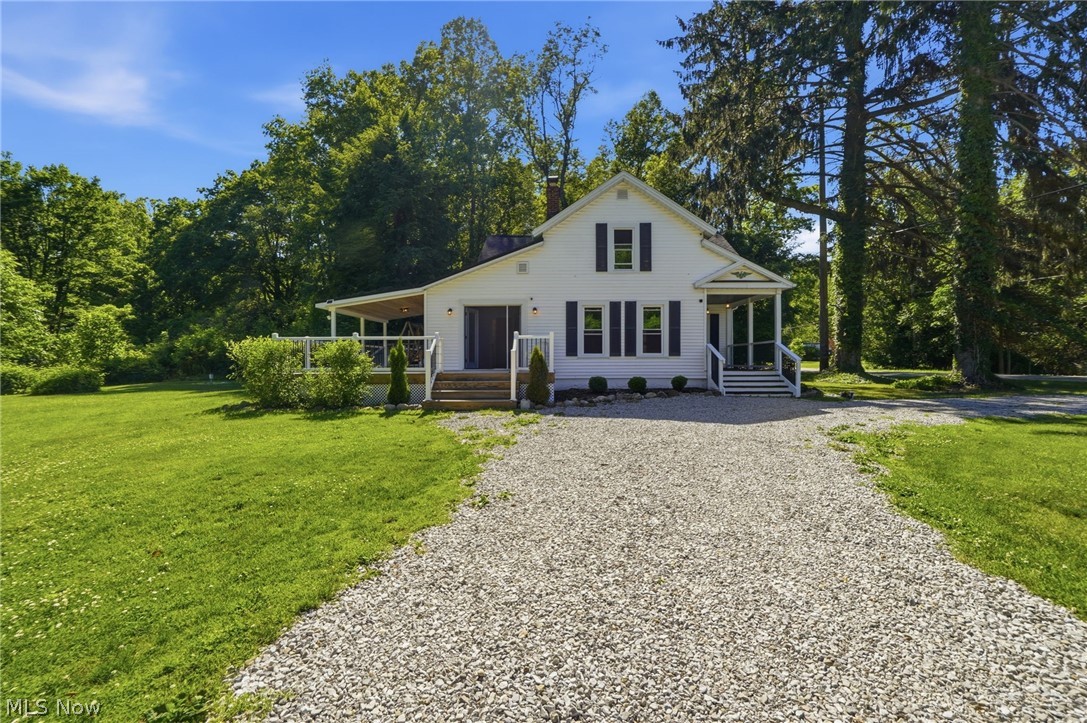 10569 Mulberry Road Chardon, OH 44024 - Photo 2 of 49