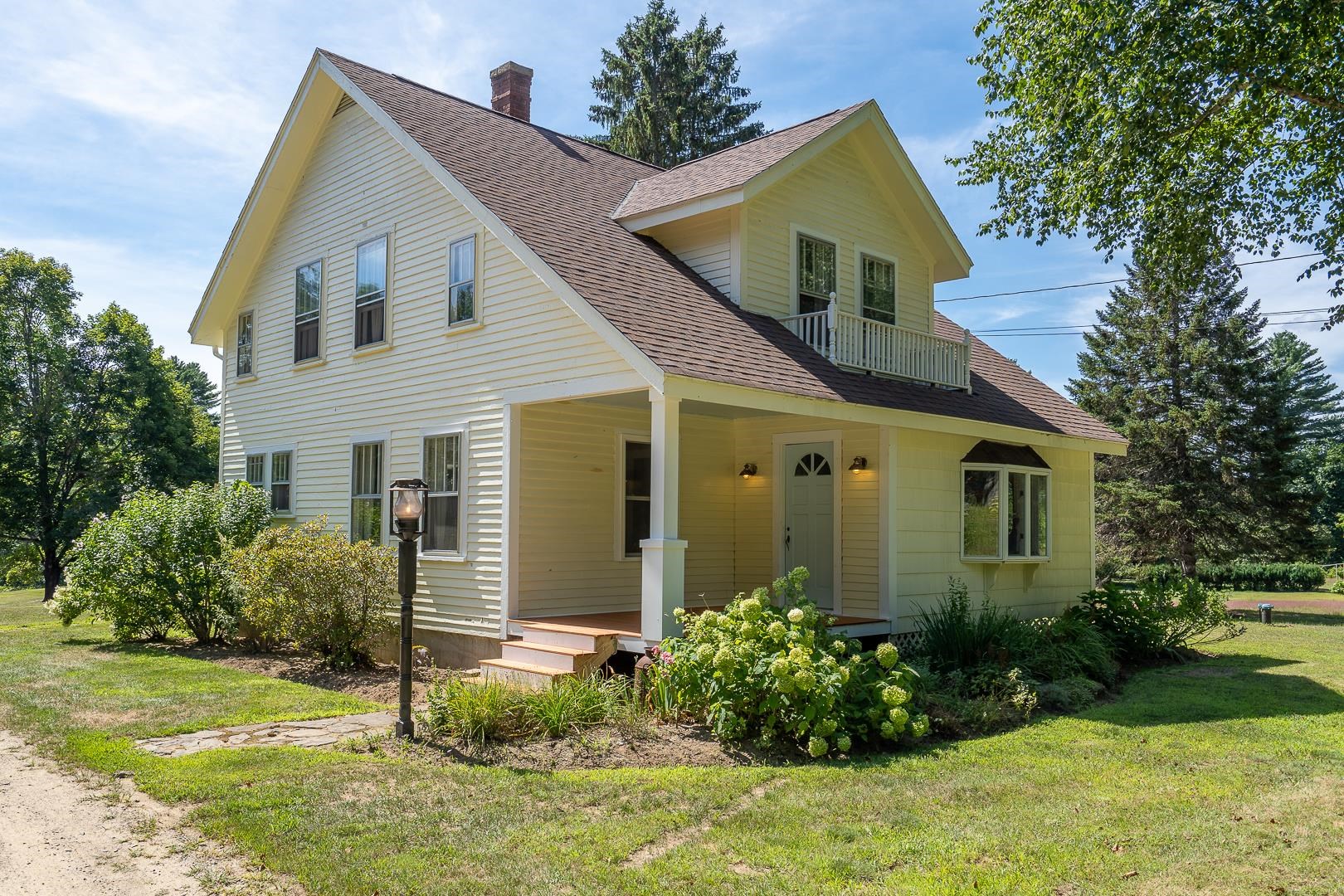 458 Middle Road Brentwood, NH 03833 - Photo 1 of 32 Gallery Image 1