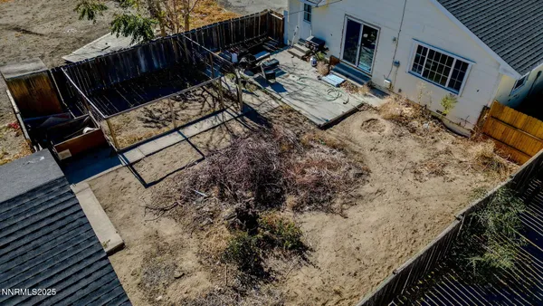 a view of an outdoor space