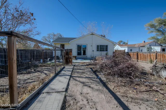 $279,000 | 224 South Nevada Street, Yerington, NV 89447