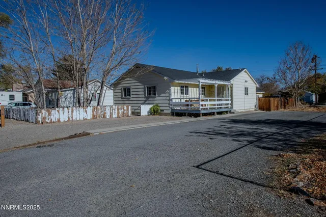 $279,000 | 224 South Nevada Street, Yerington, NV 89447