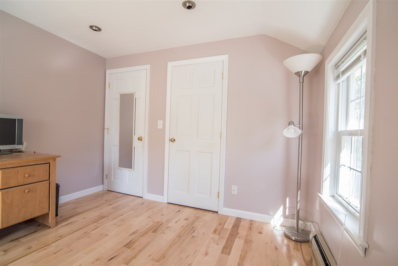 4 Hubbard Hill Road Derry, NH 03038 - Photo 22 of 40