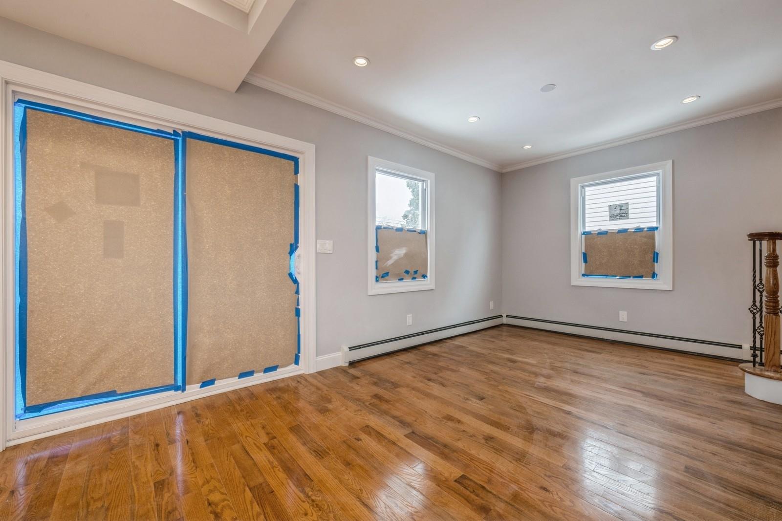 246-59 86th Road Queens, NY 11426 - Photo 11 of 44