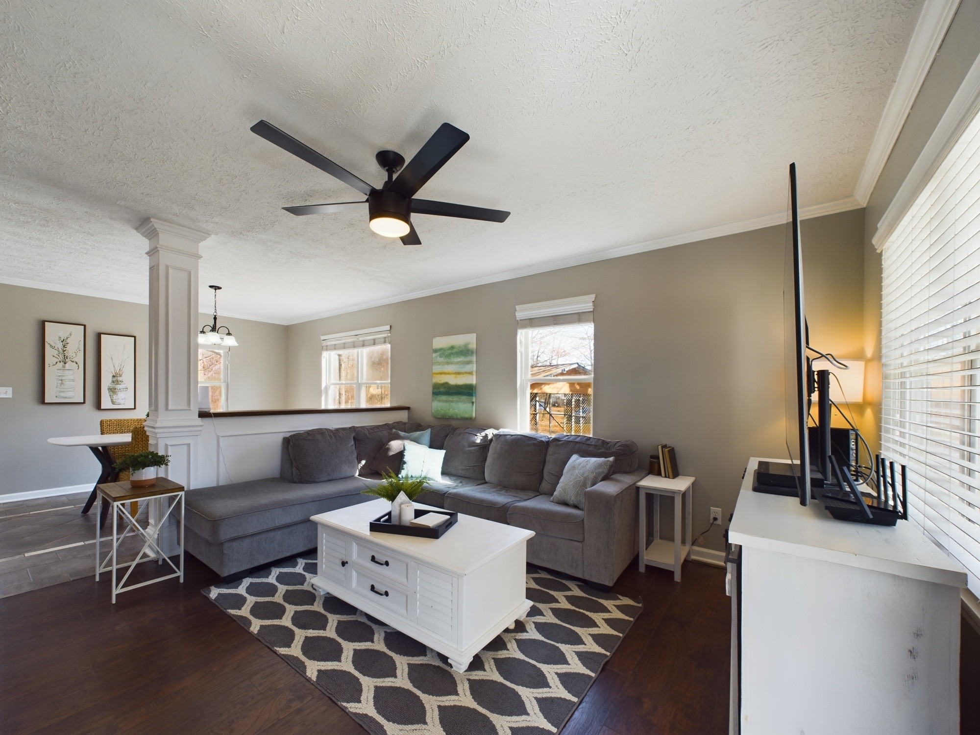 17 Alice Boynton Road Manchester, TN 37355 - Photo 3 of 31 a living room with furniture ceiling fan and a window