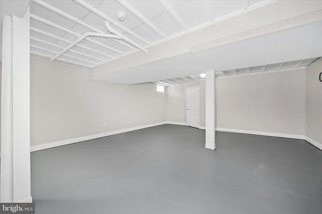 an empty room with entrance
