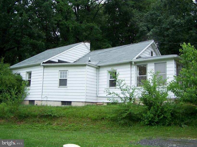 1045 Prospect Road Columbia, PA 17512 - Photo 2 of 12 Gallery Image 2