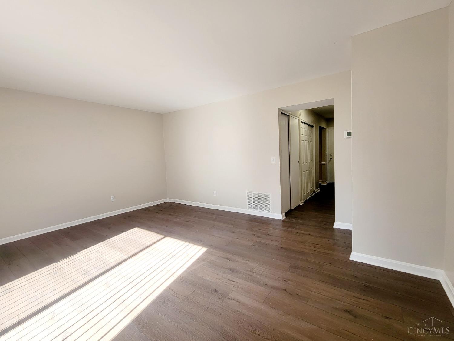 1163 Witt Road, Unit 302 Cincinnati, OH 45255 - Photo 15 of 31 Gallery Image 15