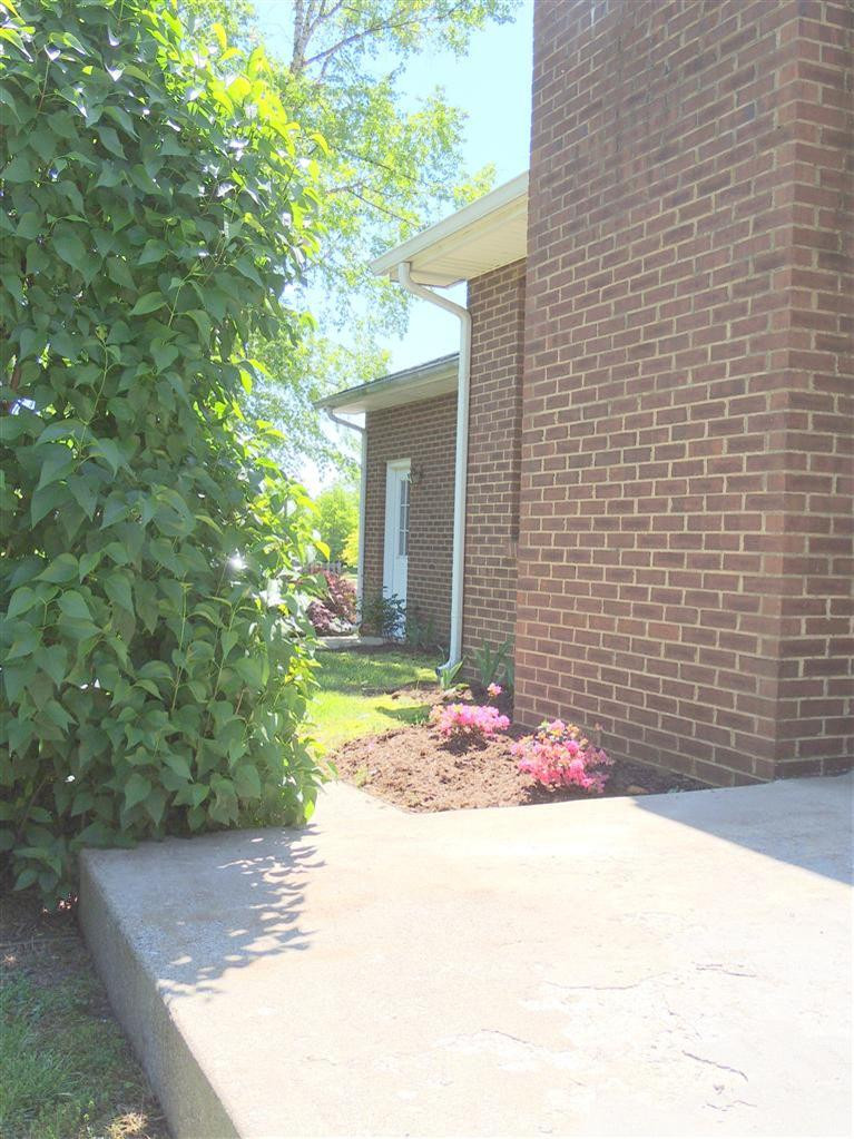 200 Doncaster Road Versailles, KY 40383 - Photo 30 of 36 Photo 30