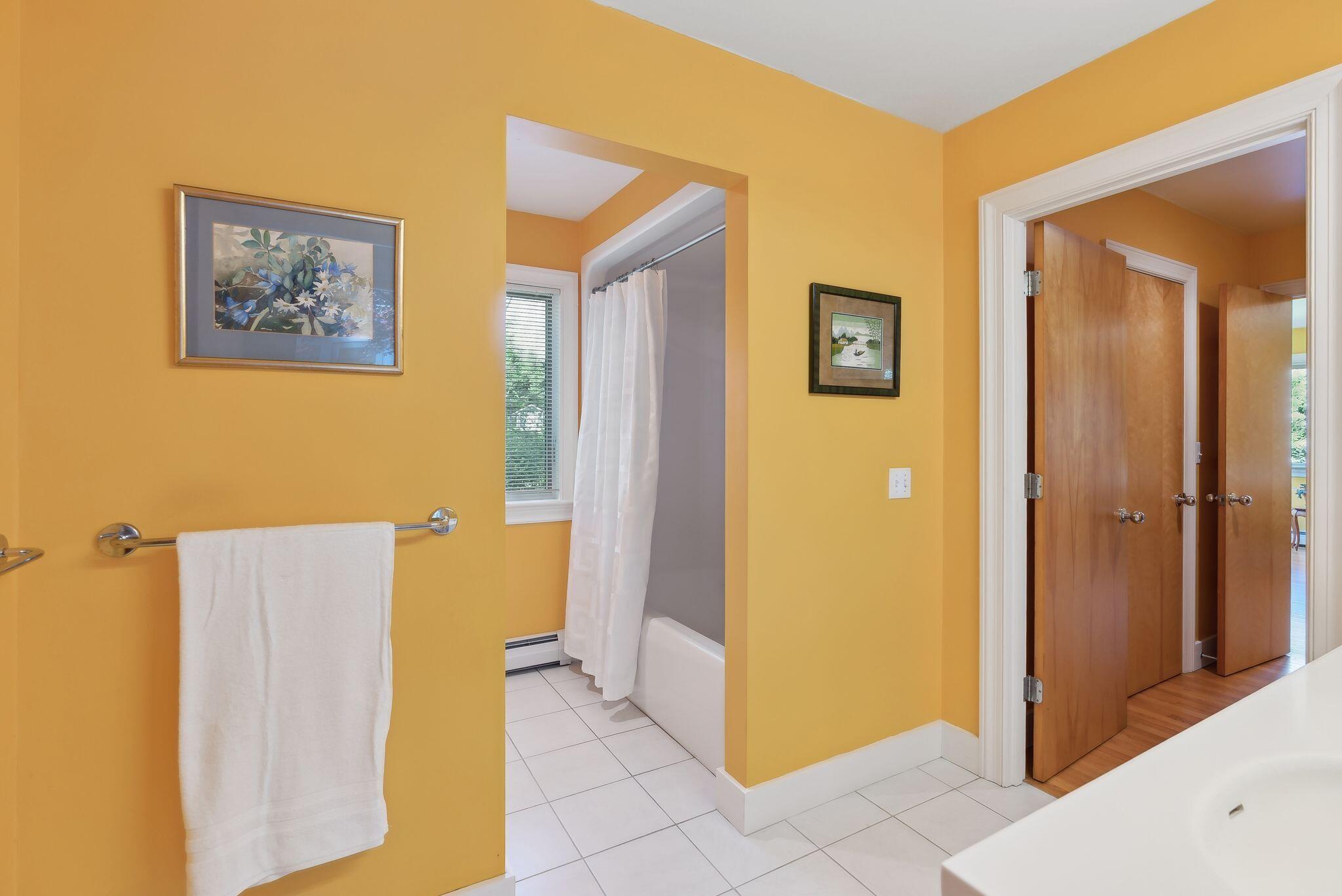 27 Dipper Cove Road Harpswell, ME 04066 - Photo 18 of 29 Primary Bathroom