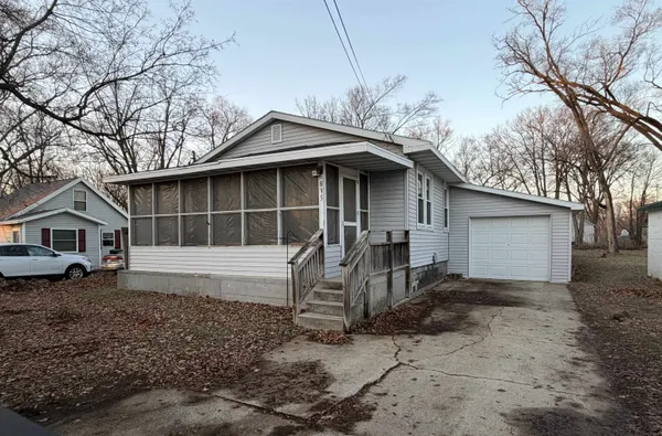 835 East Homeland, Beloit, WI 53511