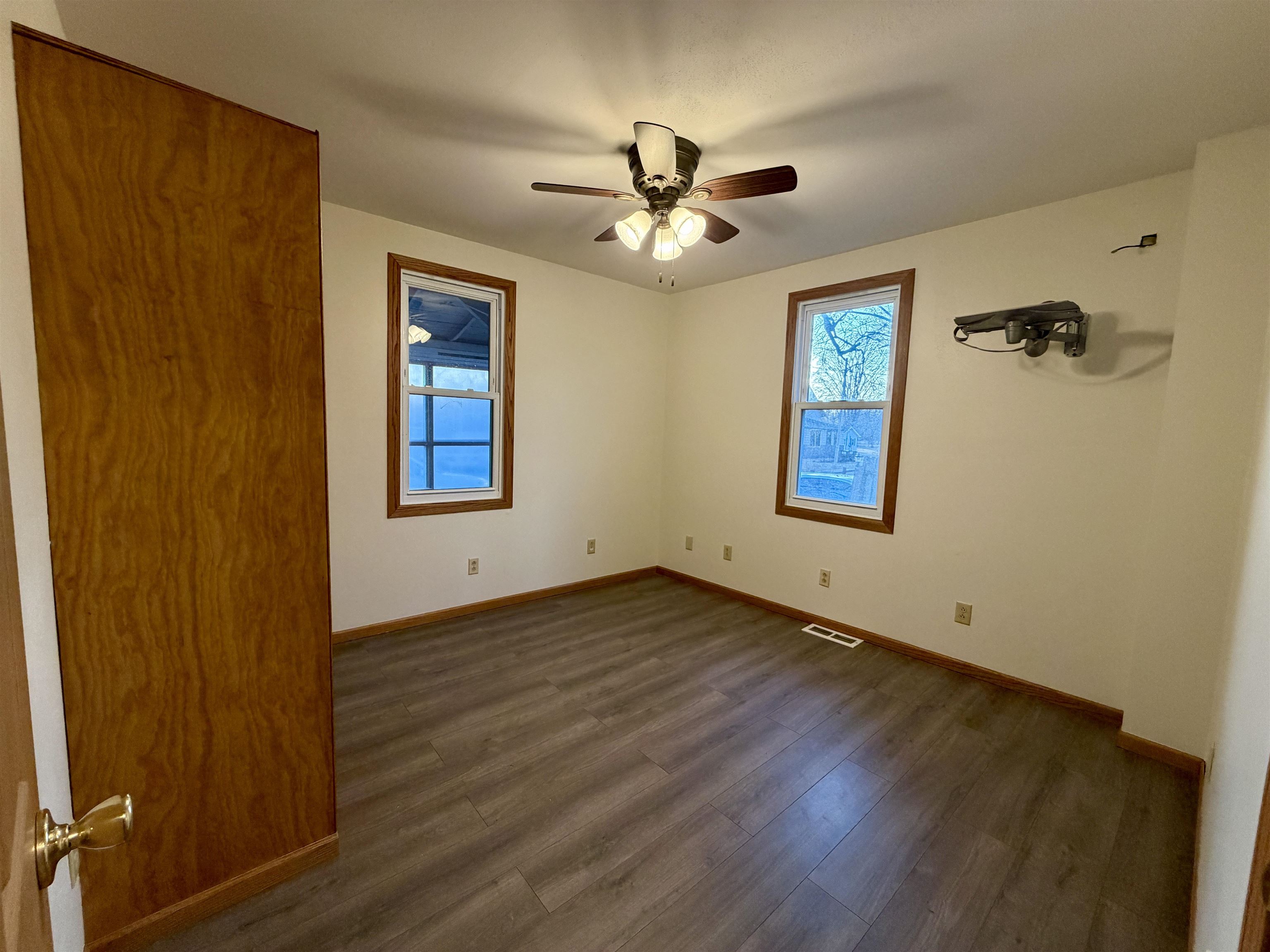 835 East Homeland Beloit, WI 53511 - Photo 11 of 24