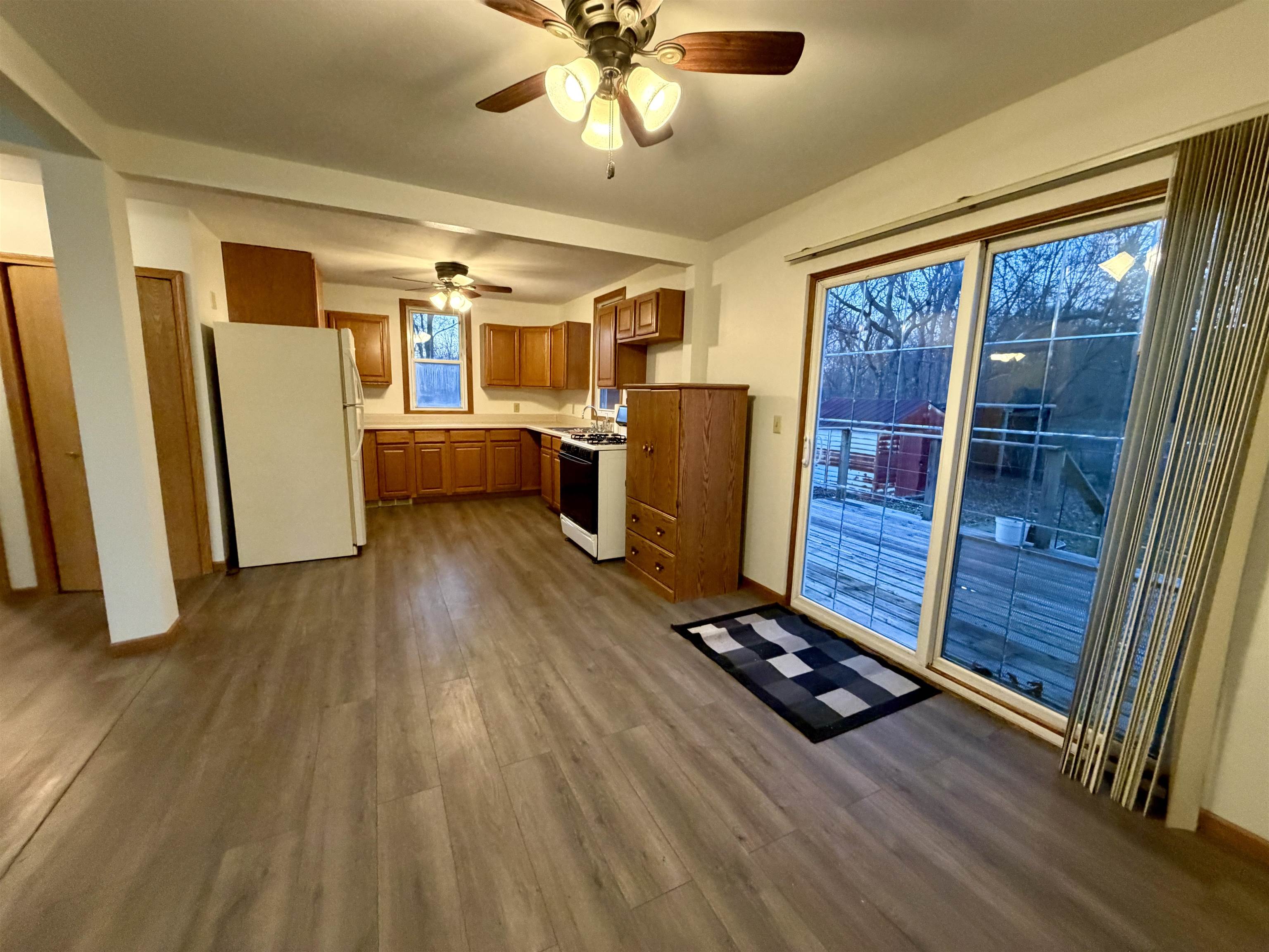 835 East Homeland Beloit, WI 53511 - Photo 4 of 24