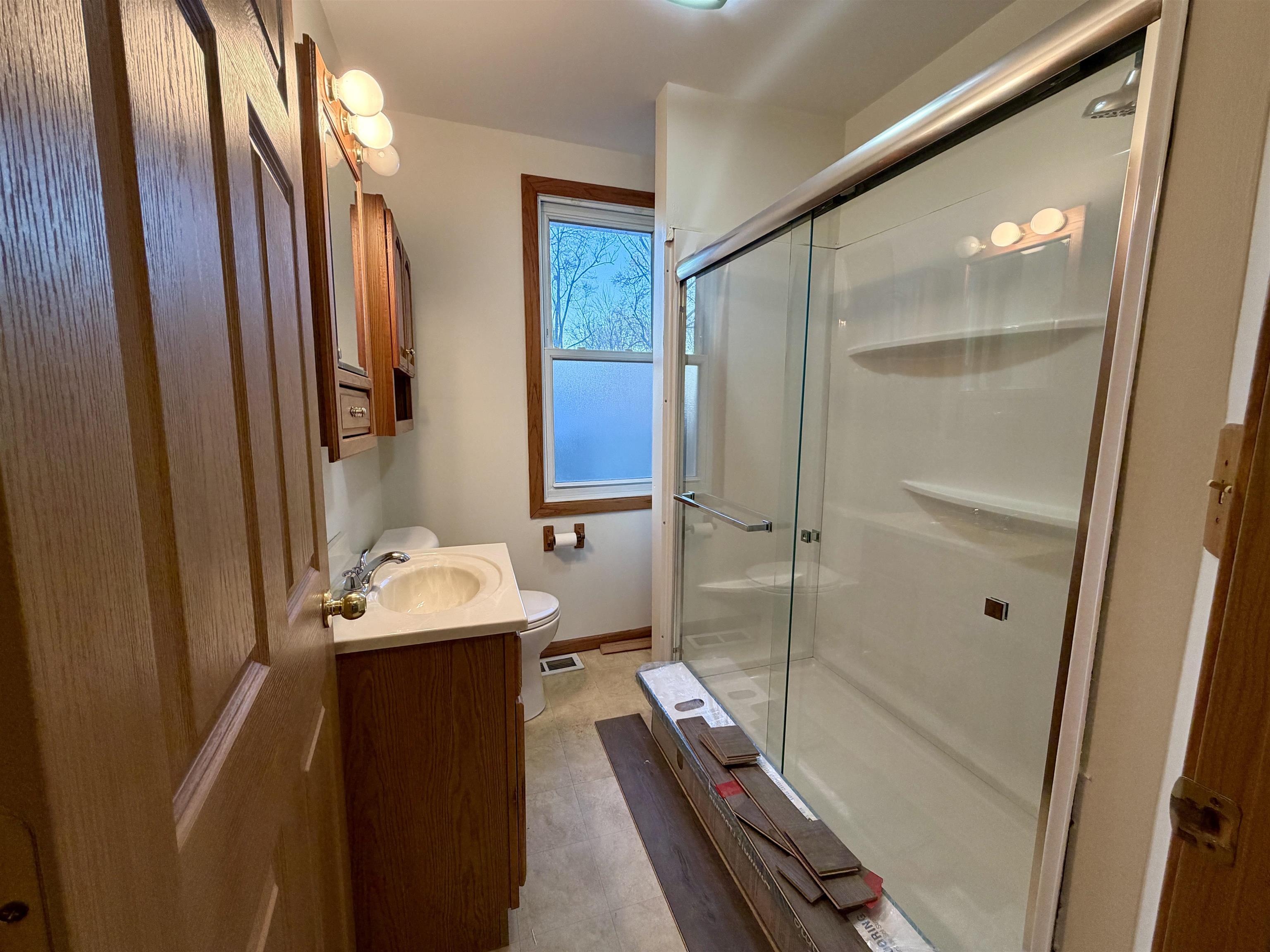 835 East Homeland Beloit, WI 53511 - Photo 10 of 24