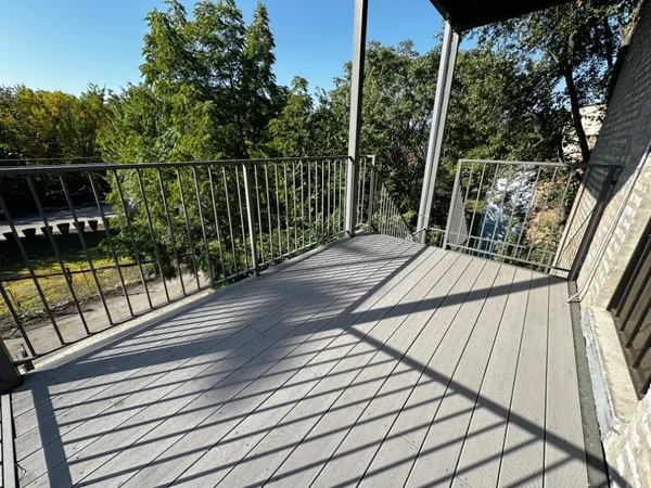 $2,100 | 639 West Garfield Boulevard, Unit 3, Chicago, IL 60621